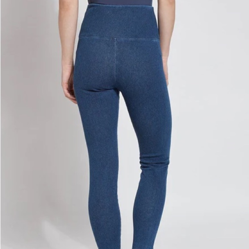 Lyssé denim leggings size small